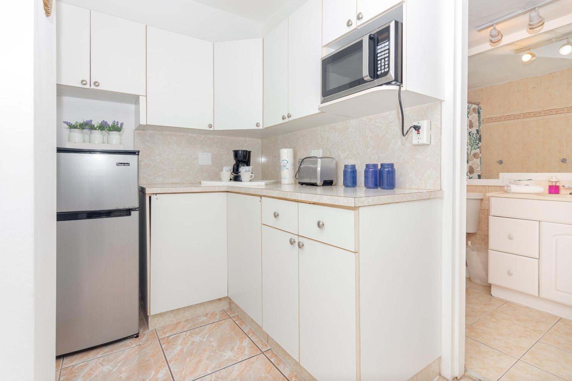 Girasole Rentals Suites マイアミビーチ エクステリア 写真