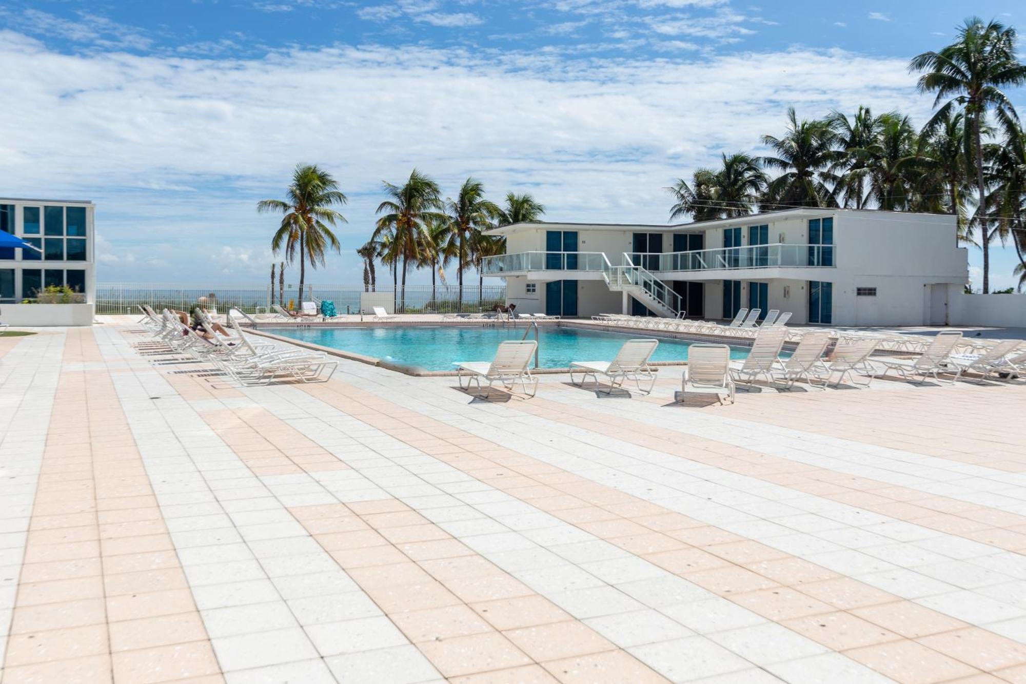 Girasole Rentals Suites マイアミビーチ エクステリア 写真